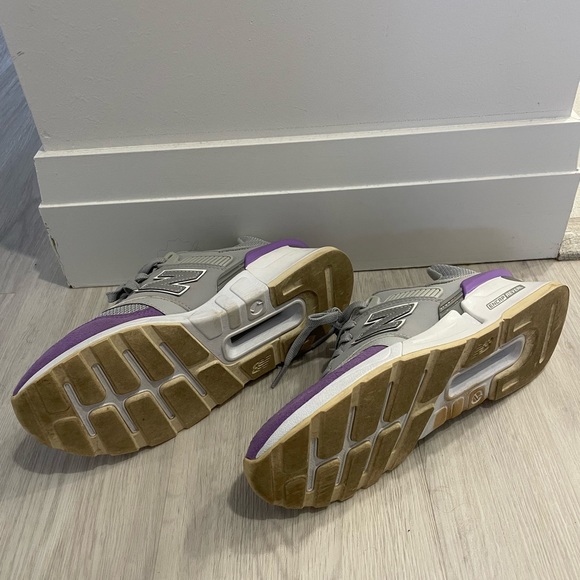 Very Trendy New Balance sneakers - Picture 4 of 5